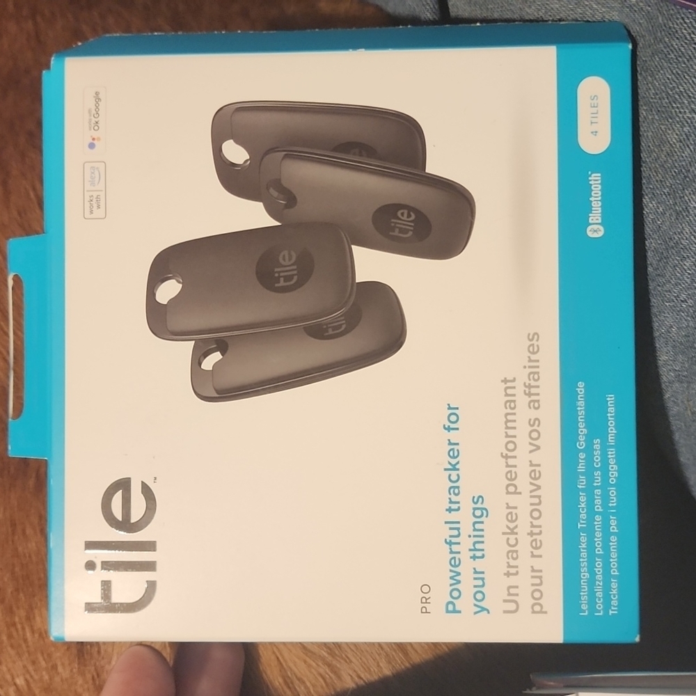 Tile 4 pack tracker